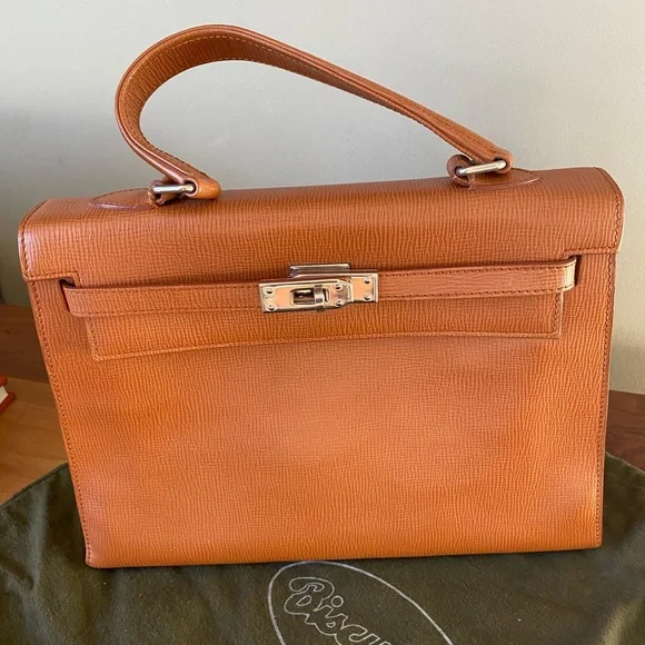 Biscuter Barcelona Leather Handbag - Picture 2 of 16